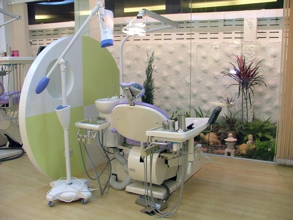 Salle de traitement dentaire de Chiang Mai Dental 4 you
