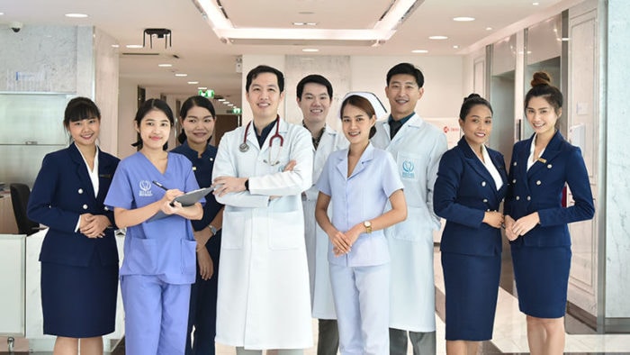 BIDH-dental-team