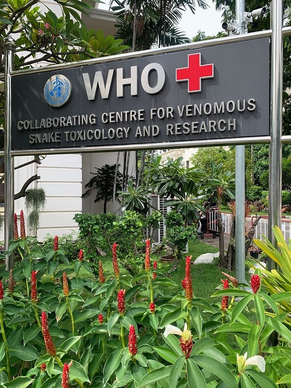 snake venom research center sign
