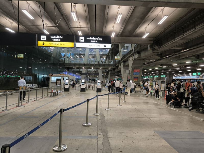 taxi stand in bkk airport