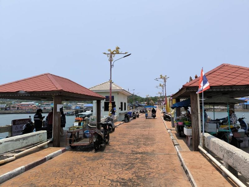 Koh Sri Chang