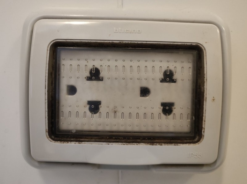 Wall Outlets