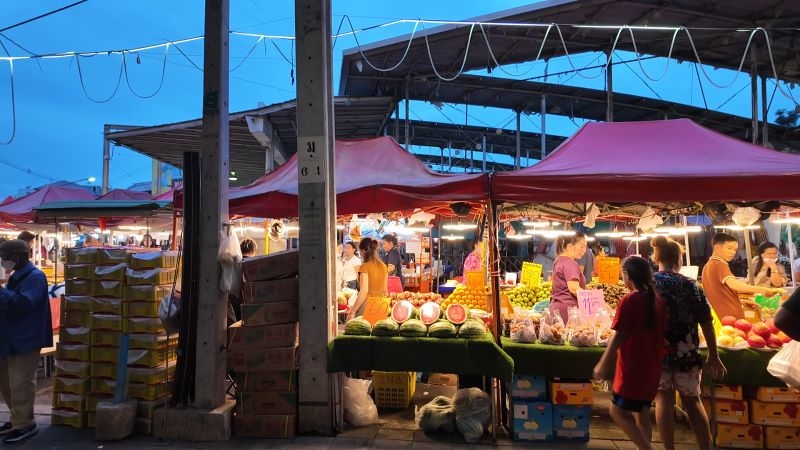 Min Buri market in suburban Bangkok