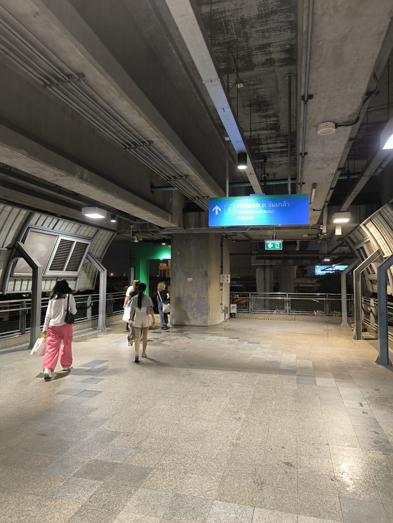 The walkway at Lat Krabang station on the Airport Rail Link