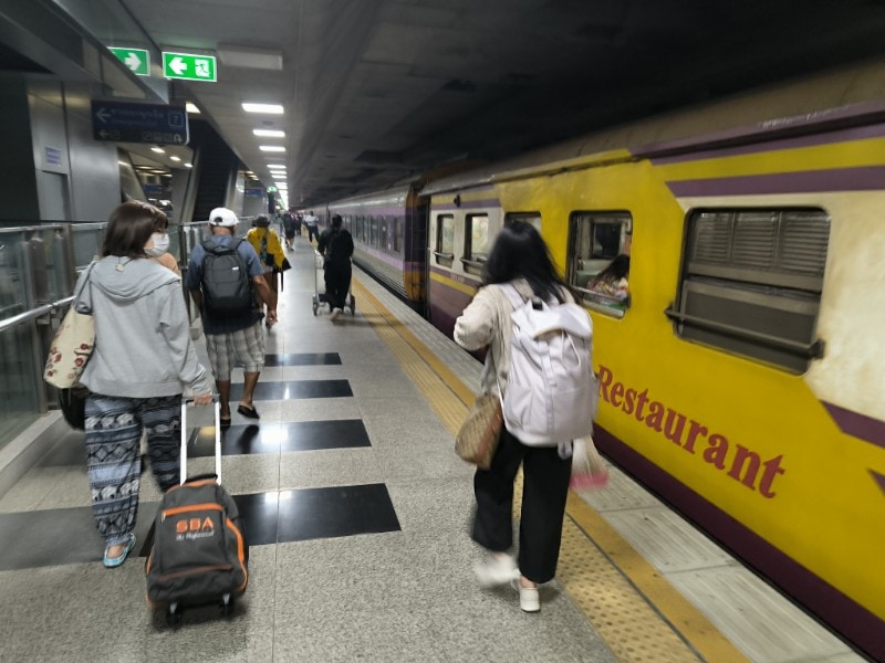 Long-distance train at a platform in Krung Thep Aphiwat Central Terminal, Bangkok