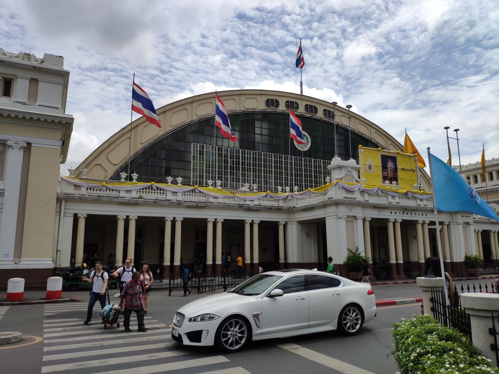 The arched front of Hua Lamphong railway station in Bangkok