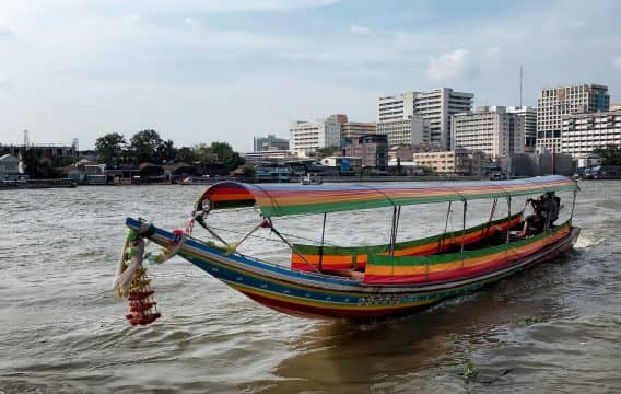 Long Tail Boat
