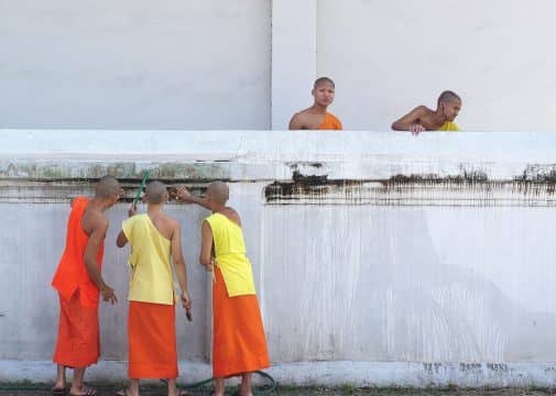 a pragmatic travel guide to chiang mai monks